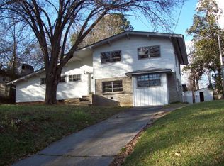 416 Groome Dr, Vicksburg, MS 39180