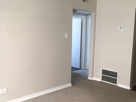 5th image of 2400 N Kilbourn Ave