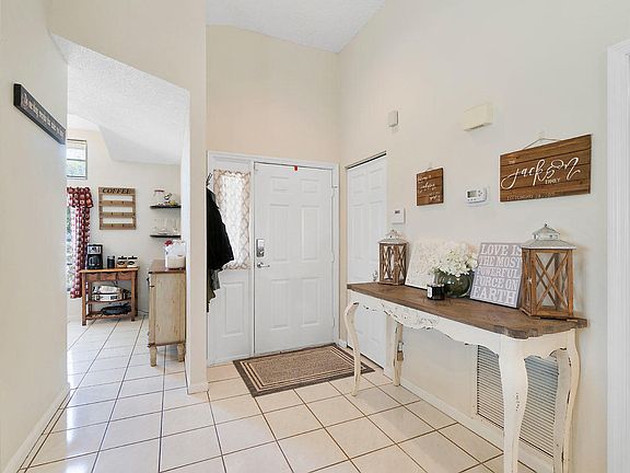 Home For Sale In The Meadows Of Boynton Beach