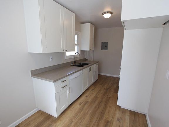 4th image of 10927 McCormick St