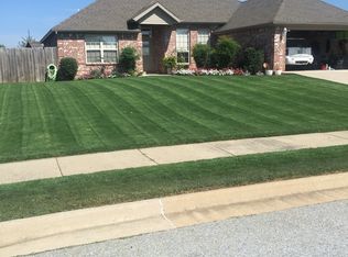 635 Westbury St, Springdale, AR 72762