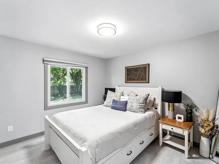 5327 Jennifer Dr — Photo 14