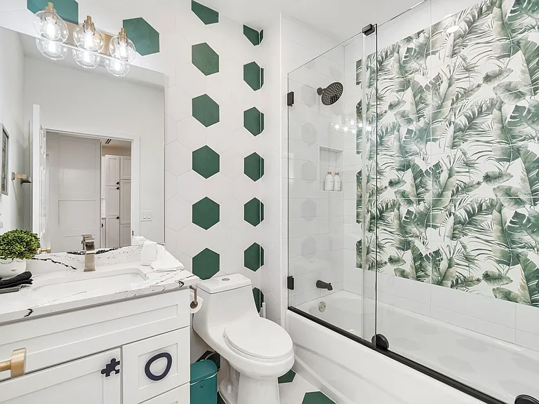 1310 Charleston Square Dr #202 — Photo 74