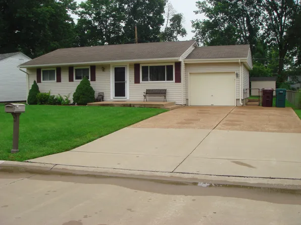 319 Imperial Ln, Fenton, MO 63026