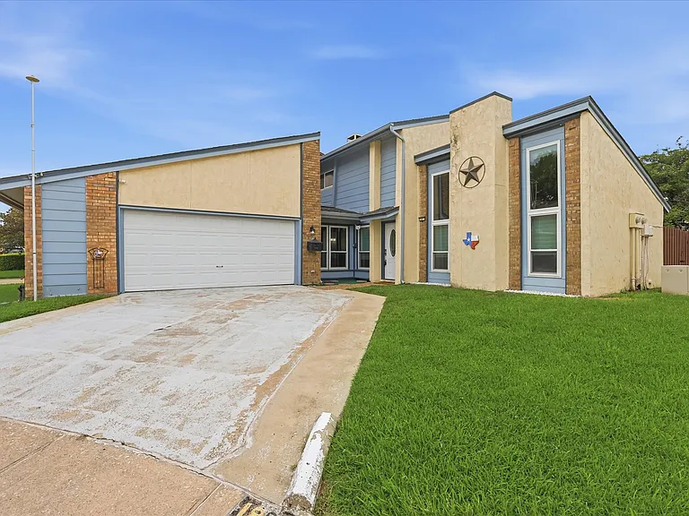 1813 Greenspring Cir — Photo 5