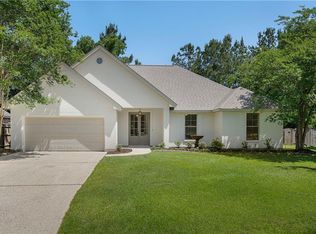 212 Highland Oaks N, Madisonville, LA 70447
