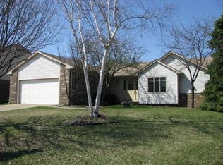 658 Lockport Rd, Rochester Hills, MI 48307