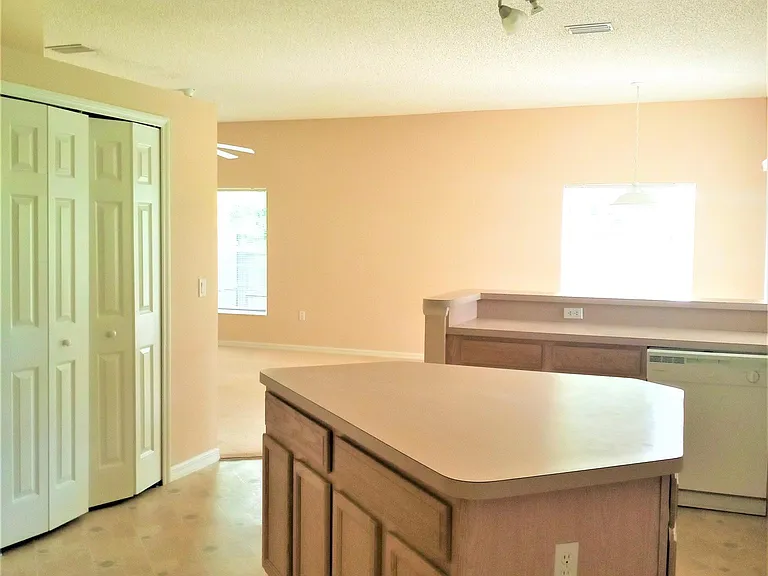 12 Empire Ln — Photo 7