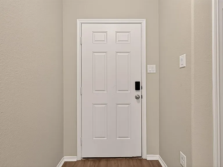 18361 Timbermill Ln — Photo 5
