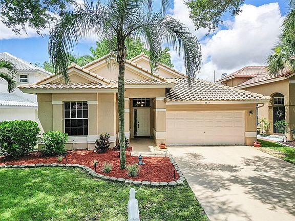 3rd image of 8517 NW 57th Drive