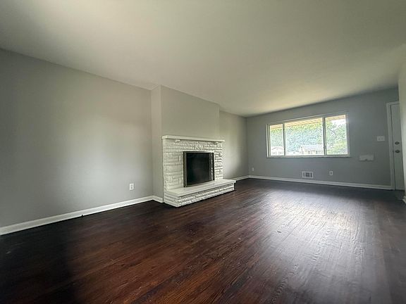 2nd image of 312-314 Highfield Dr