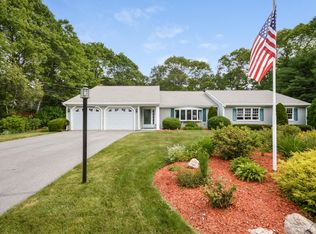 32 Heather Ln, Centerville, MA 02632