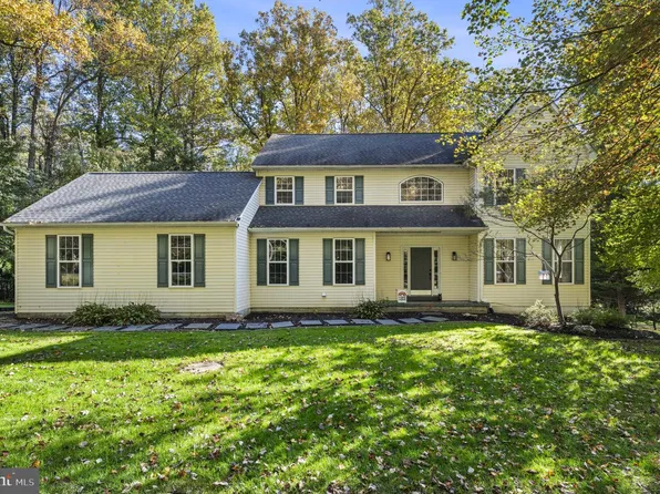 510 Montana Dr, Lincoln University, PA 19352