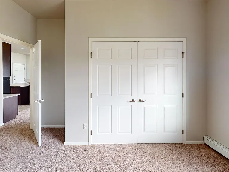 Crystal Creek Apartments — Photo 47
