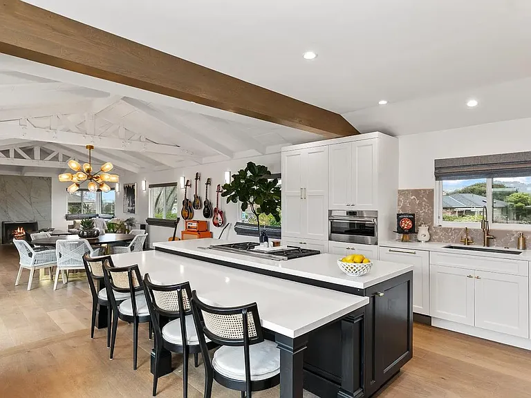 27030 Meadow Way — Photo 8