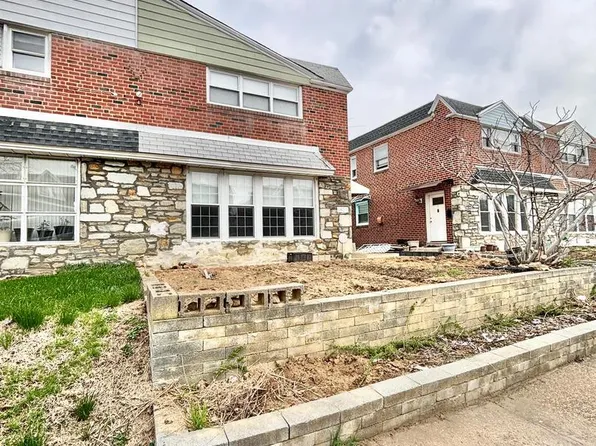 1827 Arnold St, Philadelphia, PA 19152