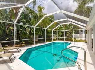 589 Willow Ct, Sebastian, FL 32958