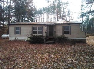 6738 E Pakes Rd, Crystal, MI 48818