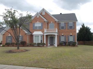 10629 Knight Castle Dr, Charlotte, NC 28277