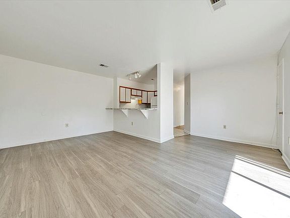 5th image of 1215 Progress St NW #D
