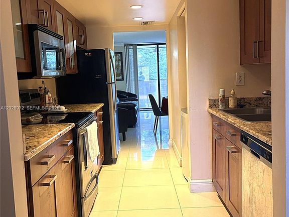 4th image of 7451 NW 16th St #403