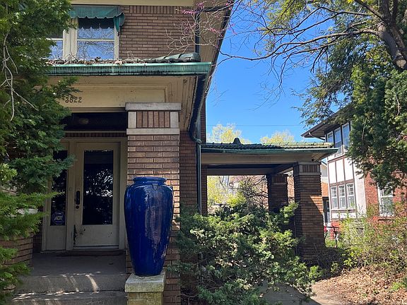 2nd image of 3822 Washington Blvd