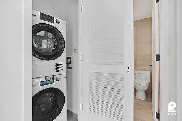 Rented by REZI | media 41