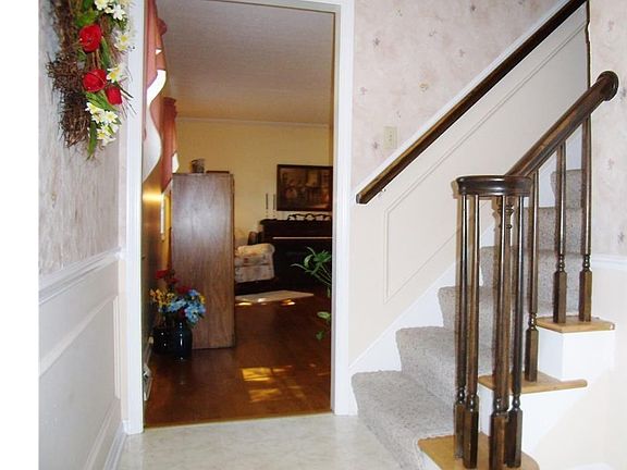 4th image of 3253 Elgin Dr