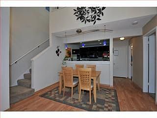 4th image of 1003 Foxchase Dr