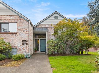 16139 SW 130th Ter APT 38, Tigard, OR 97224