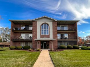 14541 S Ravinia Ave APT 3C, Orland Park, IL 60462