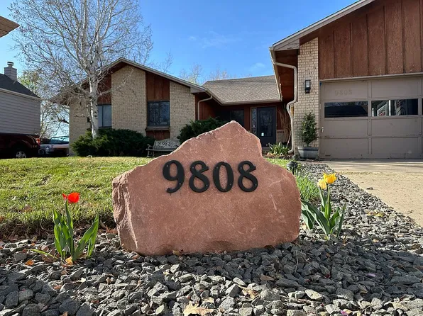 9808 W 70th Pl, Arvada, CO 80004