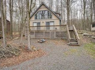 72 Woodridge Dr, Lake Ariel, PA 18436
