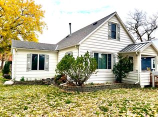 309 10th St NW, Austin, MN 55912