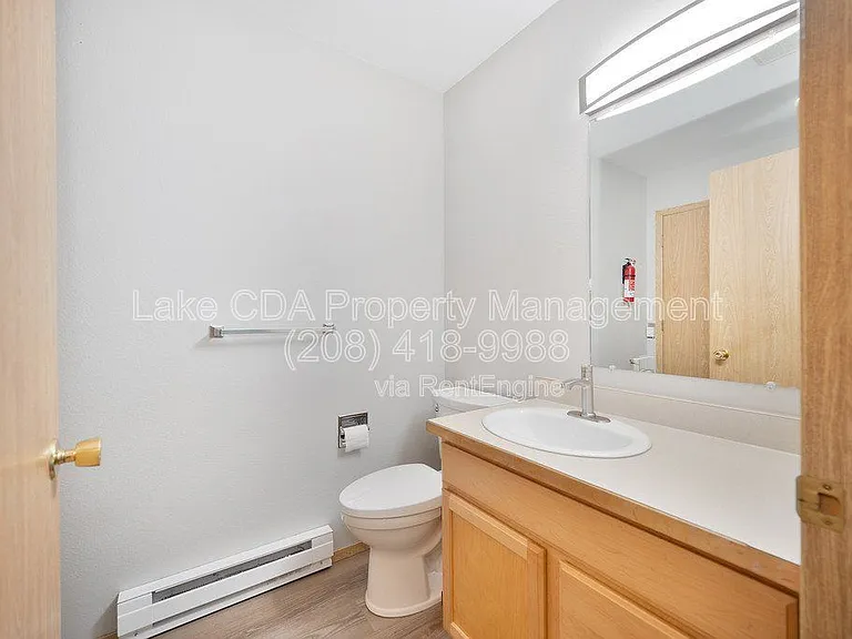 1611 E Montana Ave #C — Photo 8