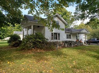 485 White Pigeon Rd, Constantine, MI 49042