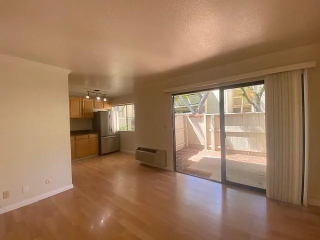 954 Kiely Blvd #B — Photo 2