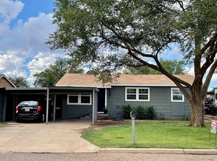 903 13th St, Shallowater, TX 79363
