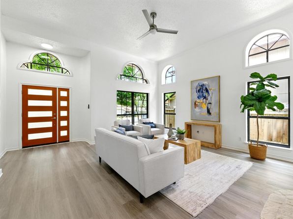 7419 Dallas Dr, Austin, TX 78729
