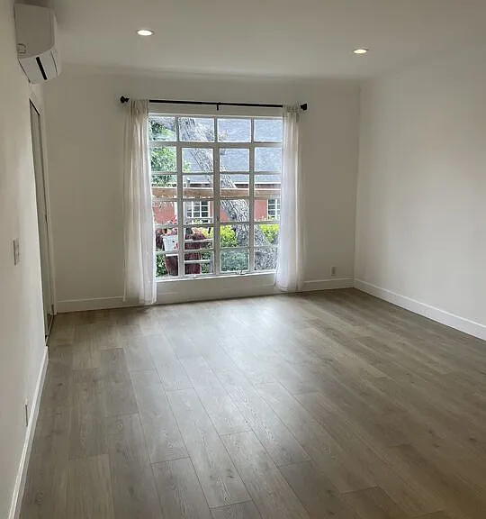 1254 N Orange Grove Ave #4 — Photo 1