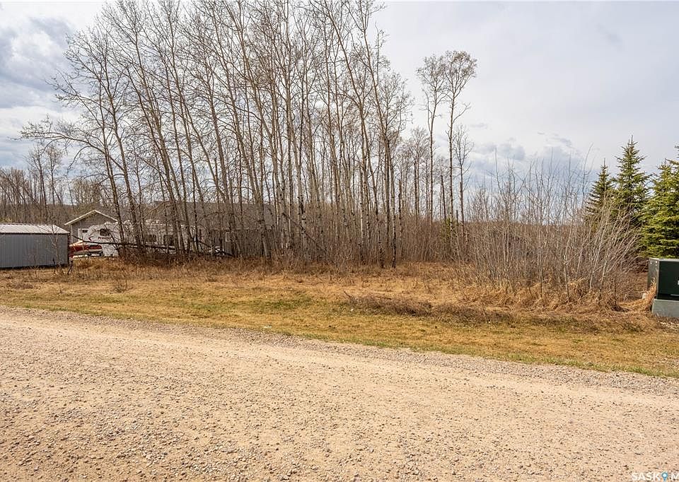 1st image of 520 Diamond Willow DRIVE