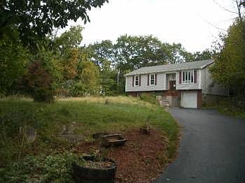 2nd image of 36 Laurie Ct