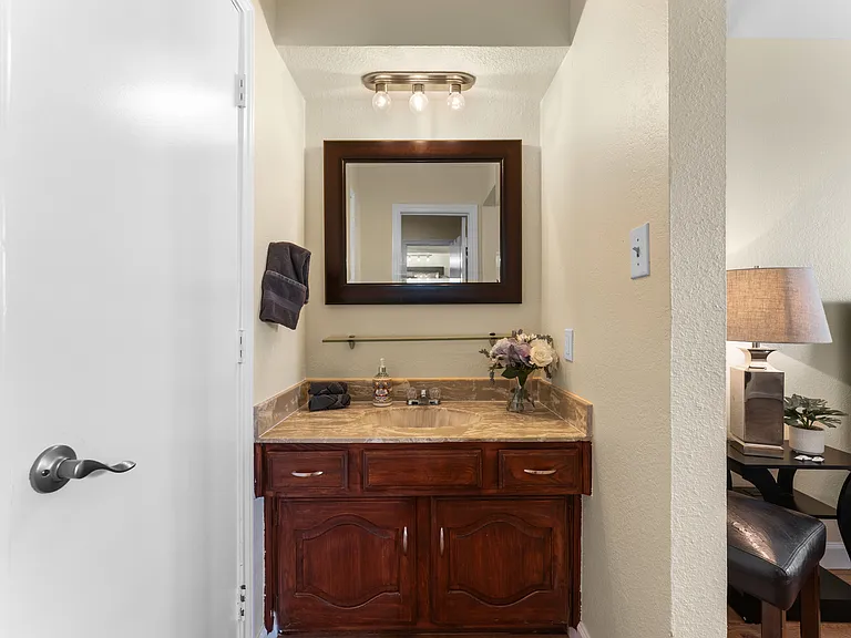7218 Ridgeview Dr — Photo 22
