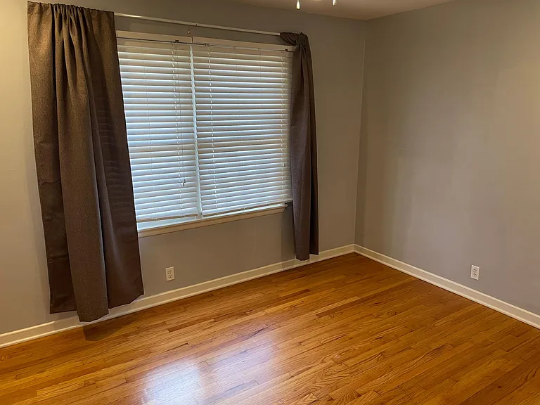 4205 Nagle St — Photo 11