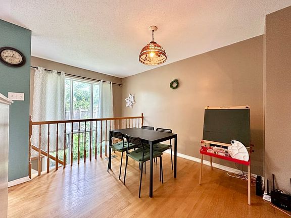 3rd image of 104 Banchory Cres