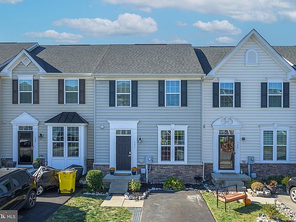 2nd image of 131 Norwood Dr