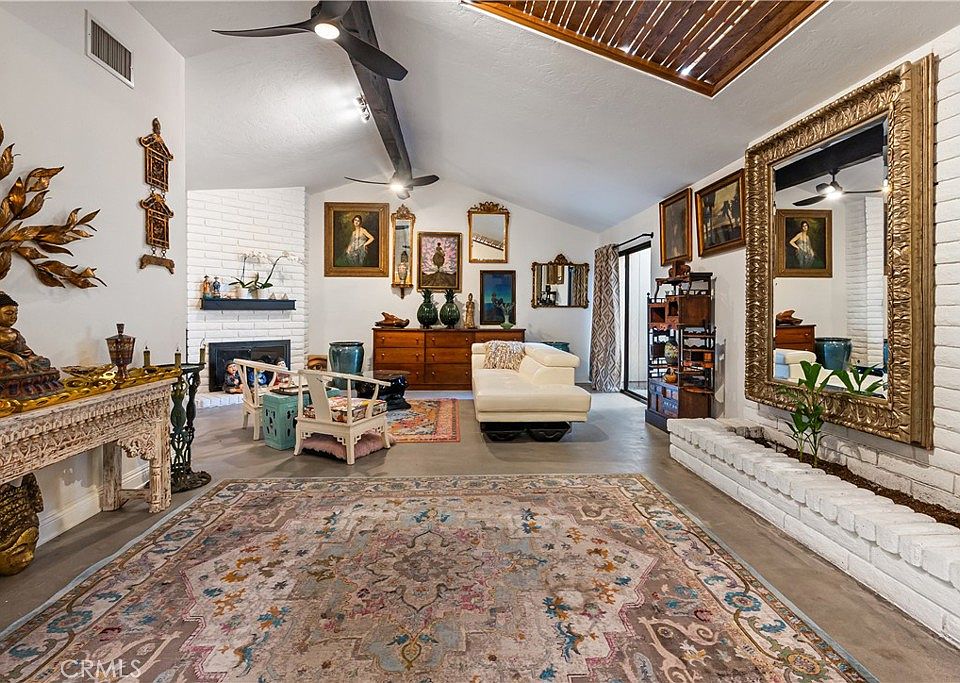 1st image of 2565 Laramie Rd