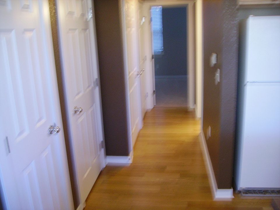 hall/closets/w/d