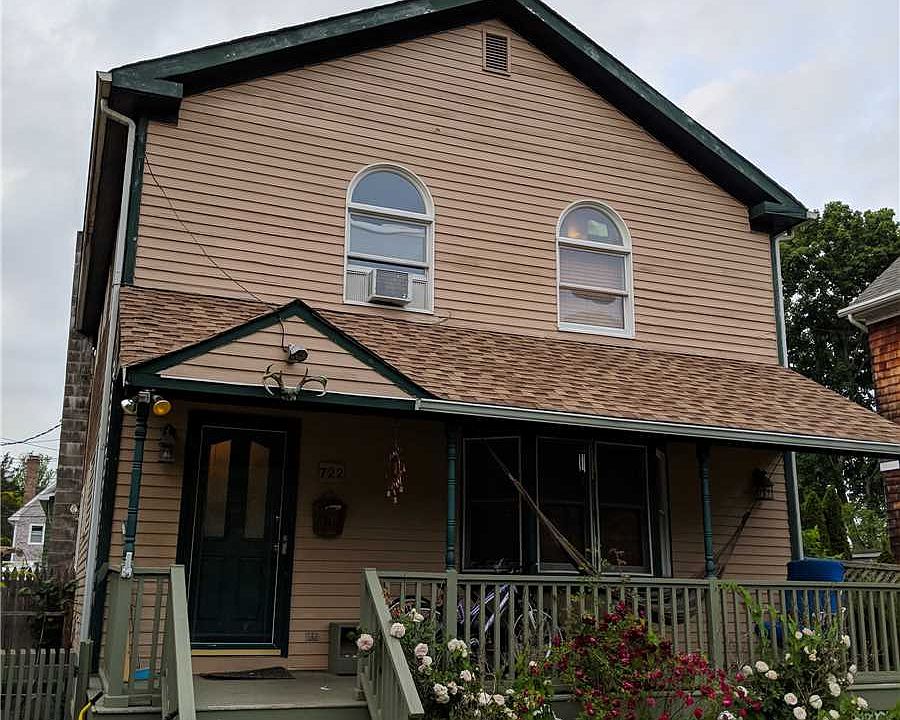 1st image of 722 Brown St