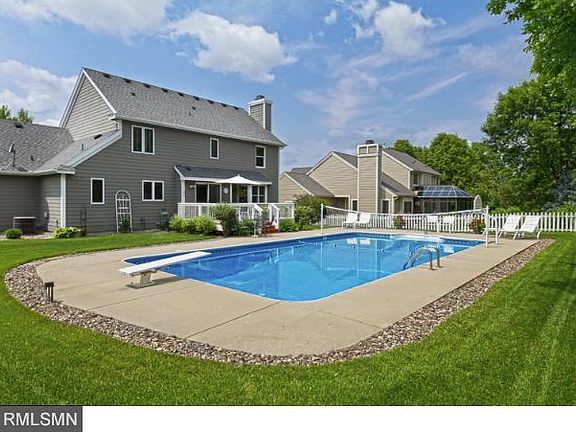 2nd image of 3521 Fairfax Ln